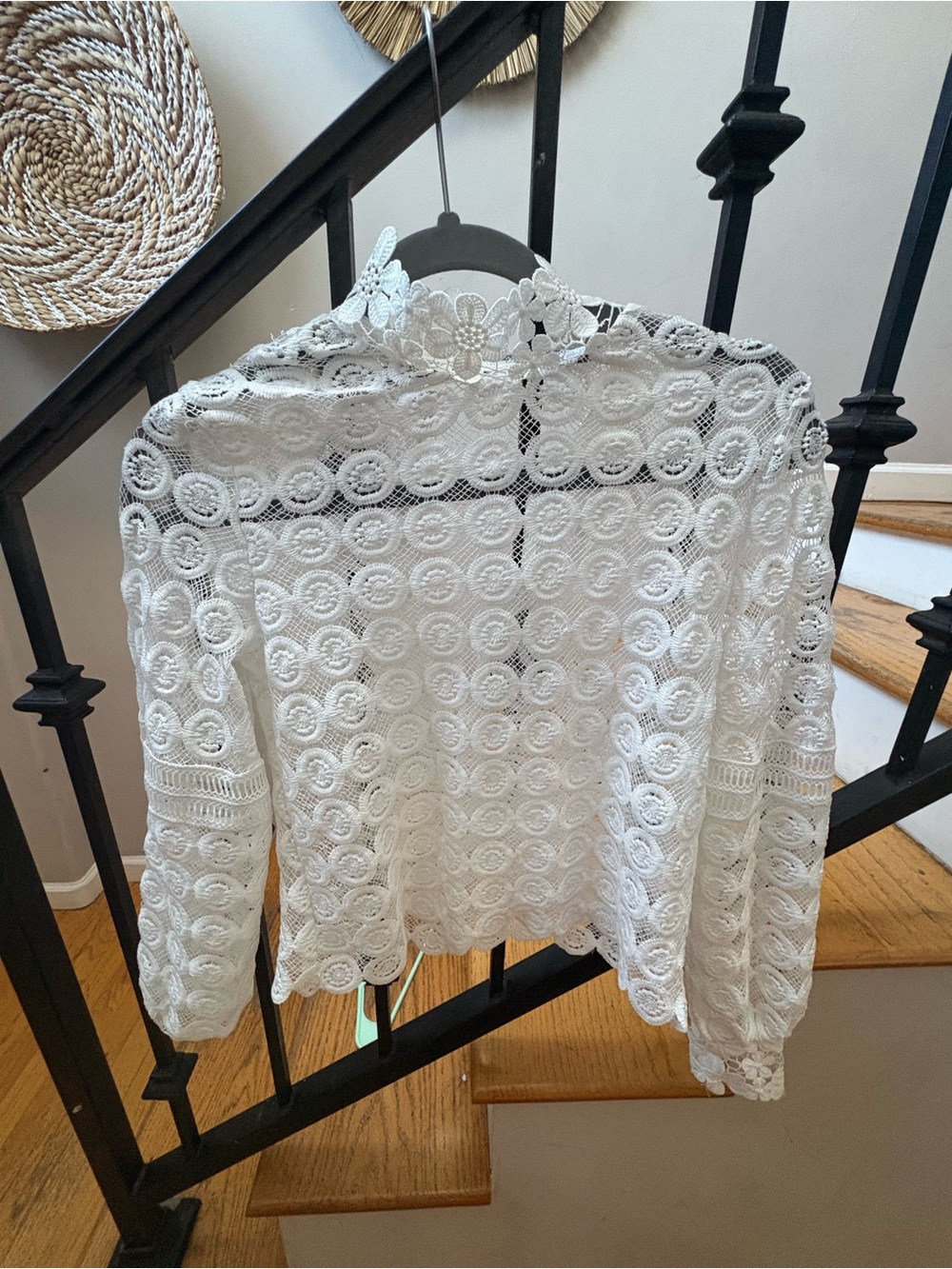 Francesca's Collections White Crochet Lace Long Sleeve Blouse